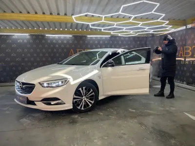 АВТО МОЛЛ — Автоцентр