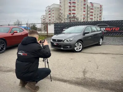 ГрандАвто Брест — Автосалон