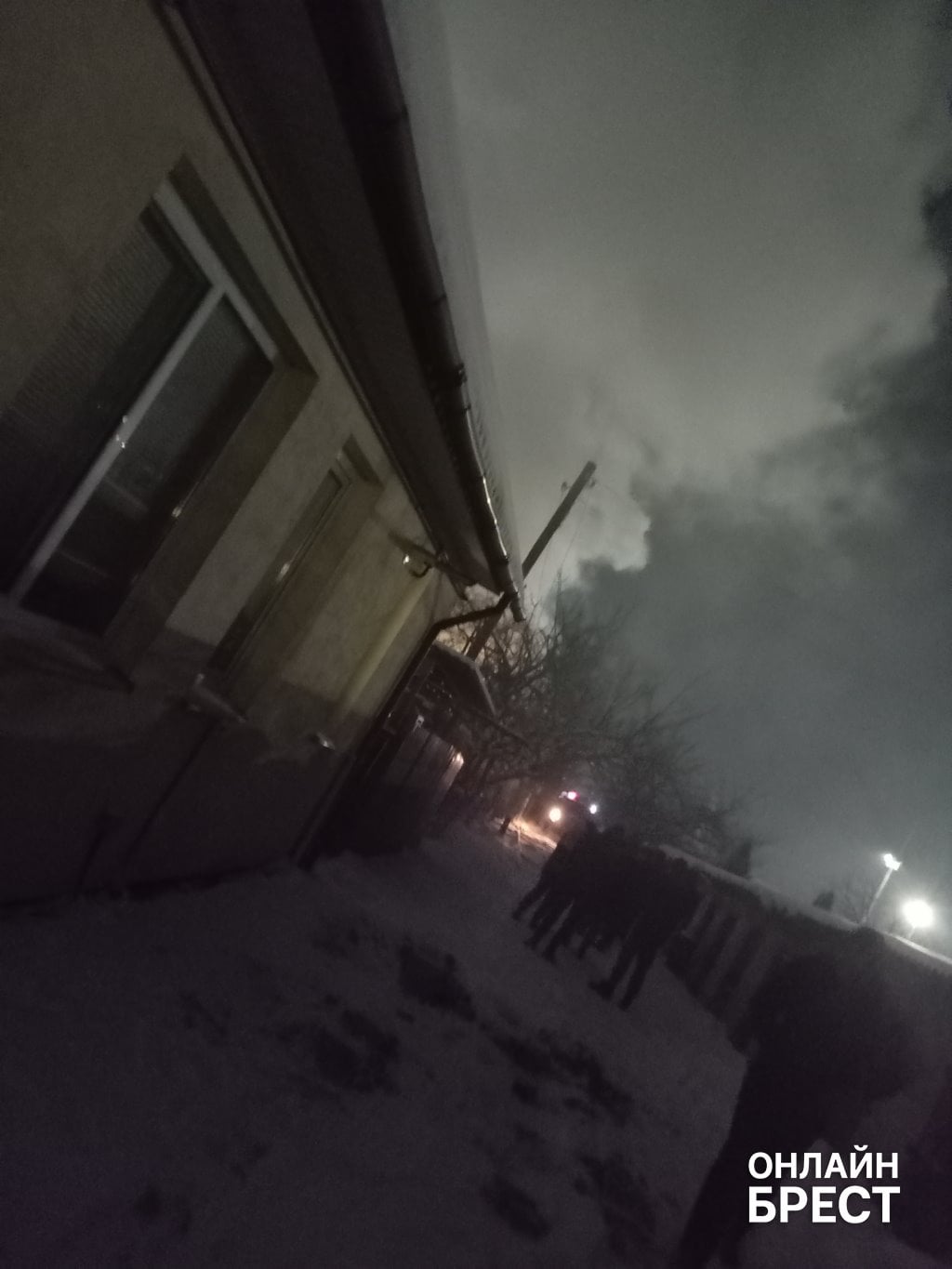 На пожаре в Бресте благодаря АПИ спасена семья