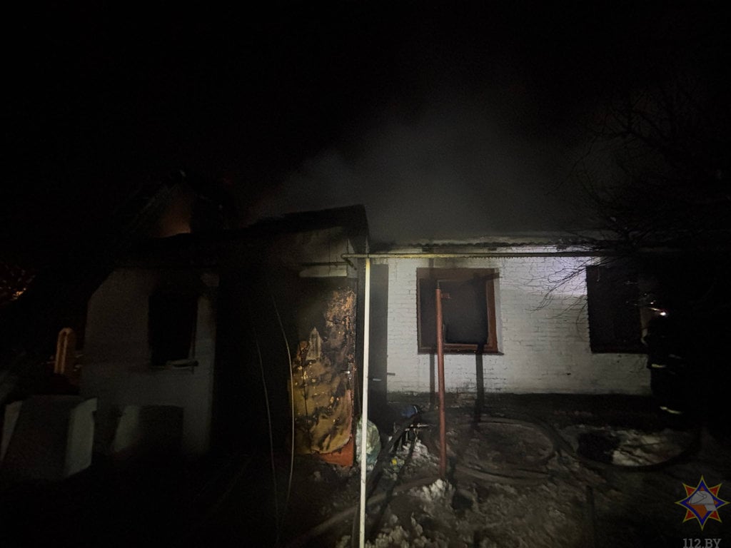 На пожаре в Бресте благодаря АПИ спасена семья