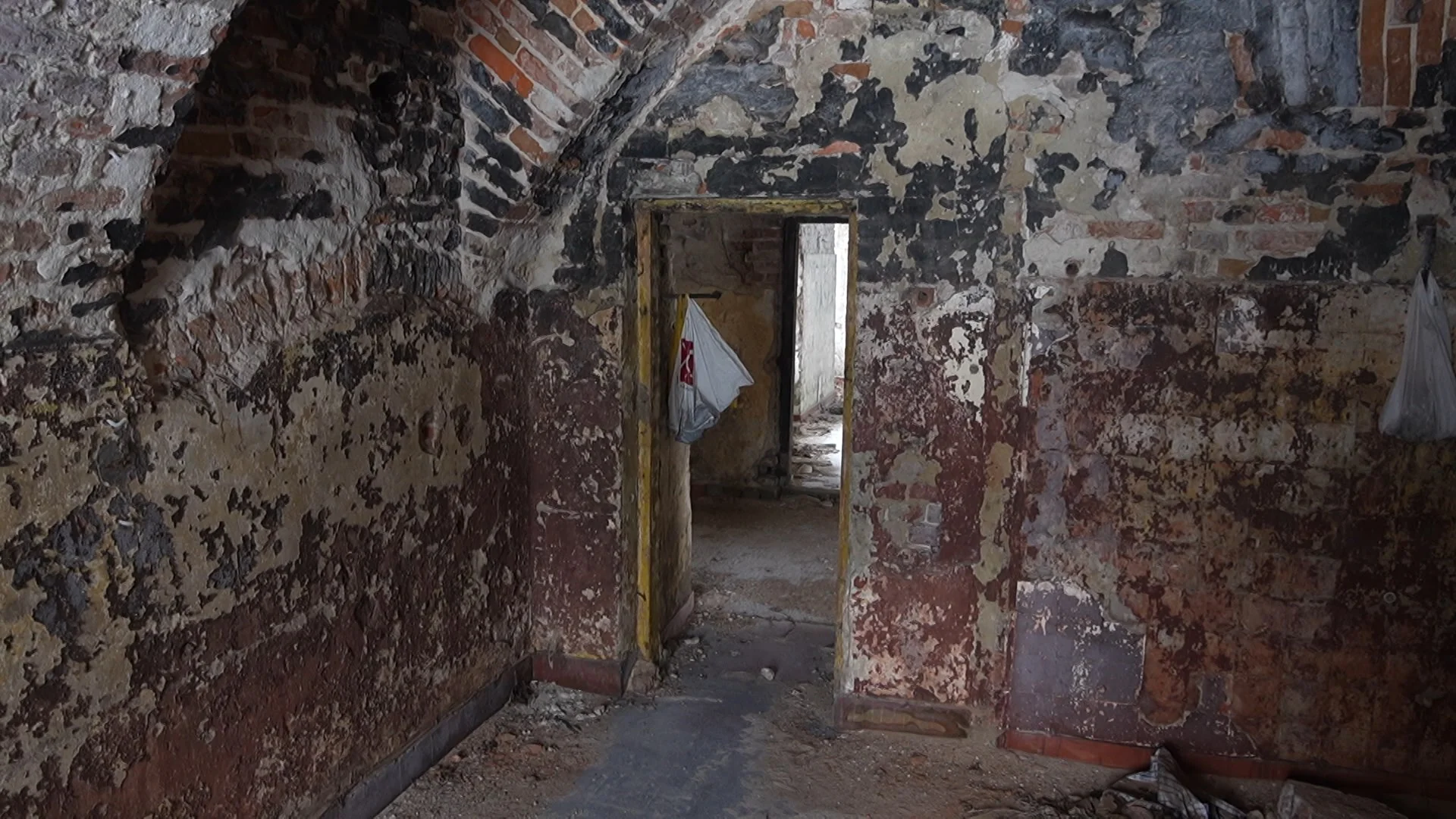 Что известно о самом загадочном объекте Бреста — руинах монастыря бернардинок