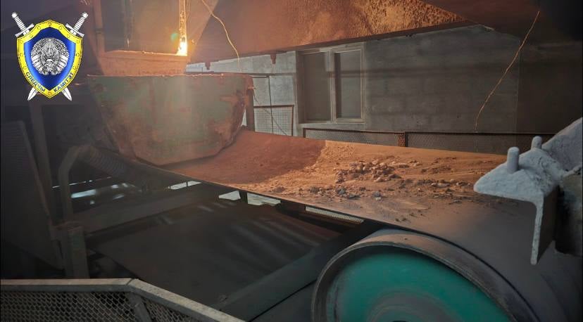 Белоруса на заводе затянуло в дробильную мельницу — мужчина погиб