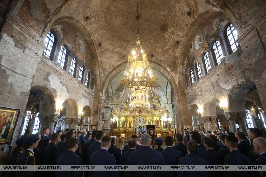 Брестской таможне вручили хоругвь с ликом апостола Матфея