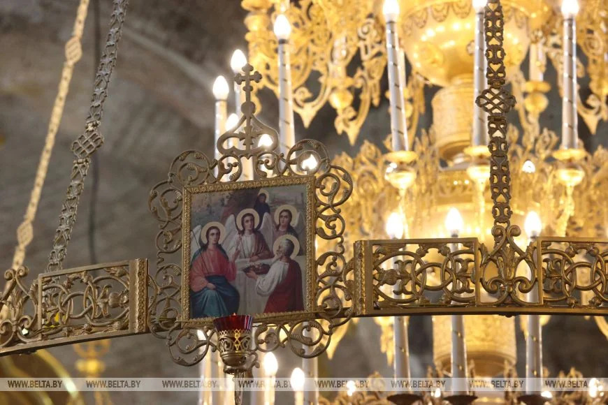 Брестской таможне вручили хоругвь с ликом апостола Матфея