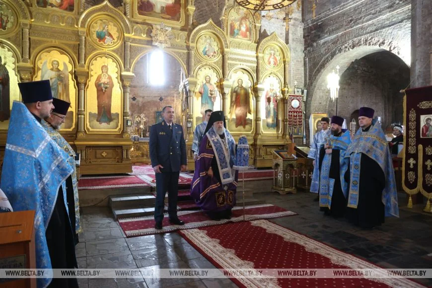 Брестской таможне вручили хоругвь с ликом апостола Матфея