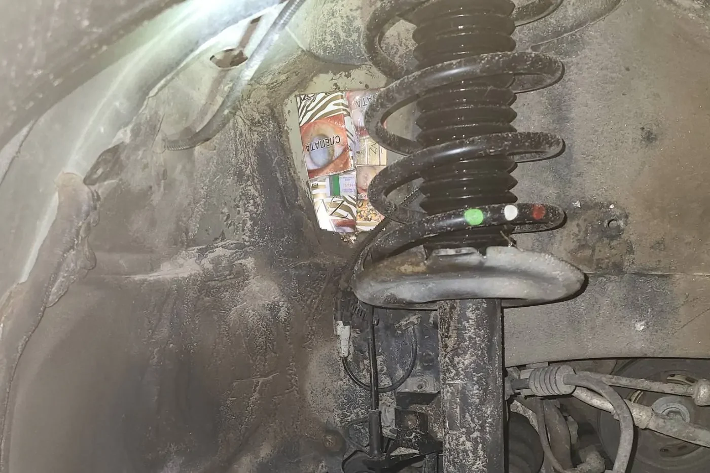 Контрабанда в подвеске: белорус лишился автомобиля на границе