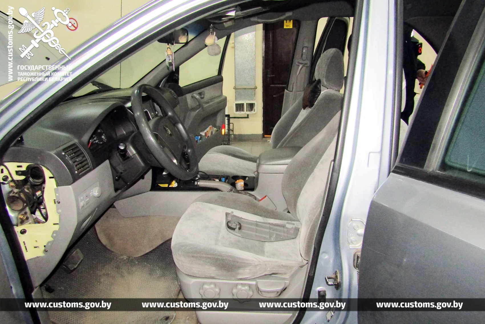 Отец и сын могут лишиться машин. Случай на границе в Бресте