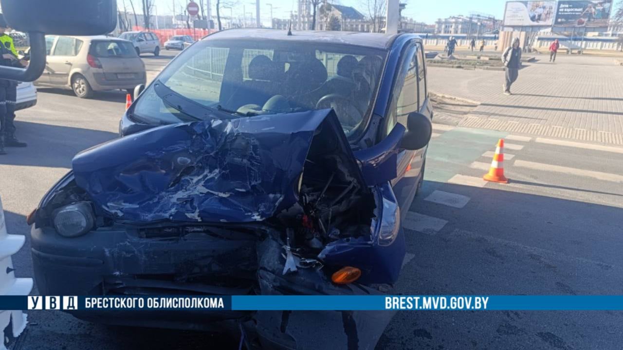 В центре Бреста столкнулись Fiat и MAN