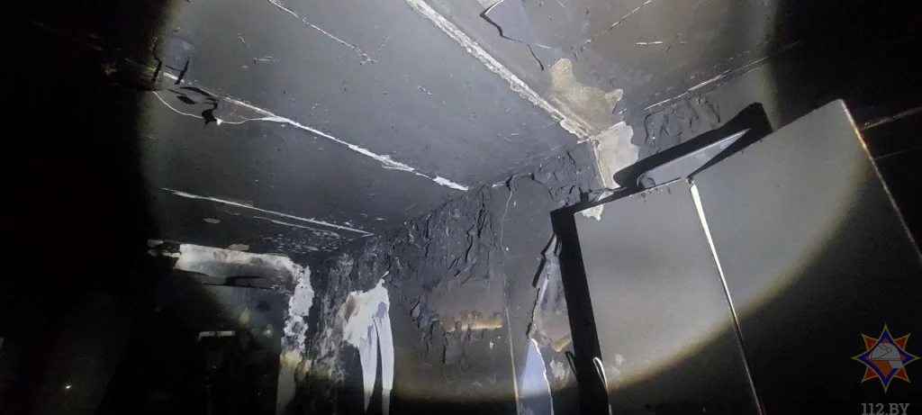 В Микашевичах загорелась комната в общежитии — жильцы выбежали на улицу