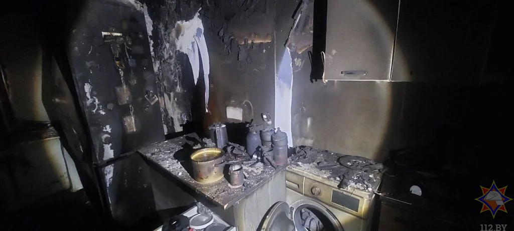 В Микашевичах загорелась комната в общежитии — жильцы выбежали на улицу