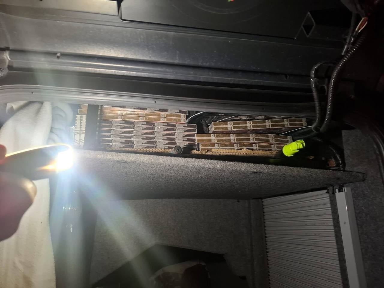 В автобусе нашли контрабандные сигареты на 12 тысяч евро