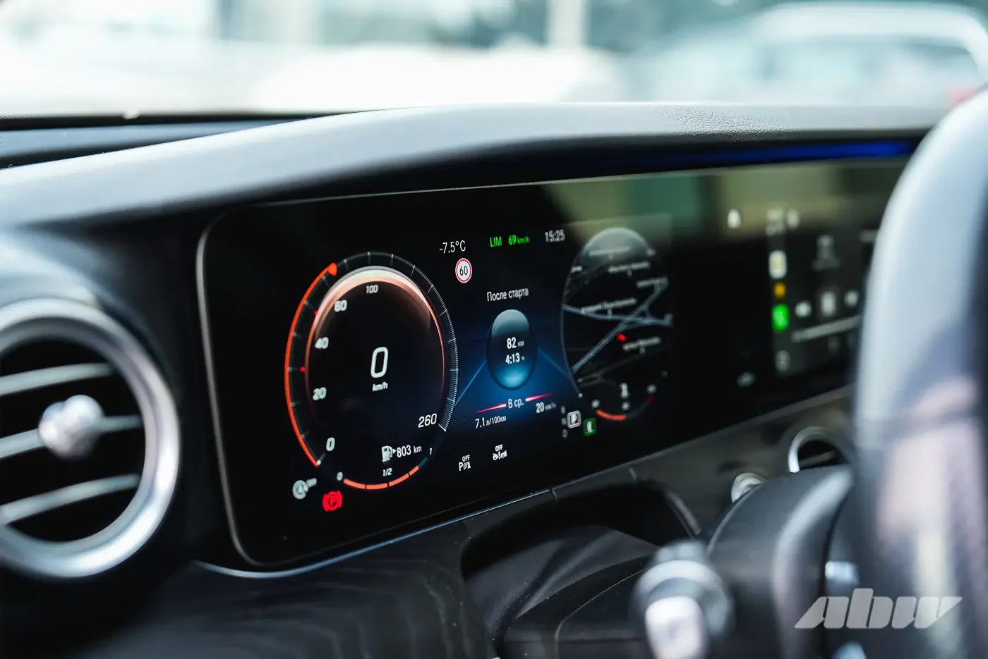 Откровенный рассказ девушки из бизнес-такси