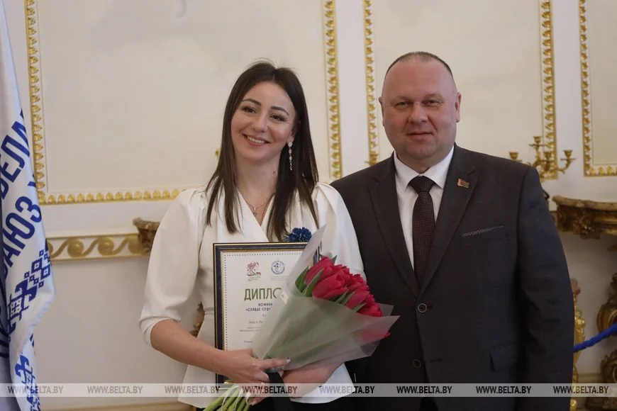 В Коссовском дворце наградили победительниц конкурса «Женщина года» Брестской области