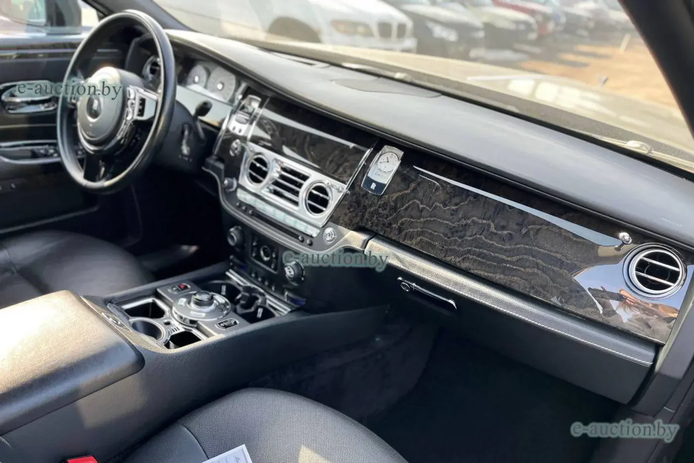 Арестованный Rolls-Royce выставили на аукцион в Беларуси: сколько за него хотят