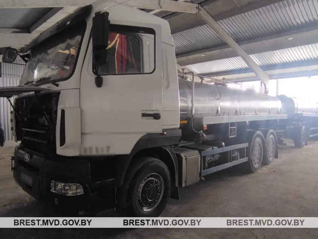 В Брестской области водитель месяц сливал топливо со служебной машины, и вот чем для него это обернулось