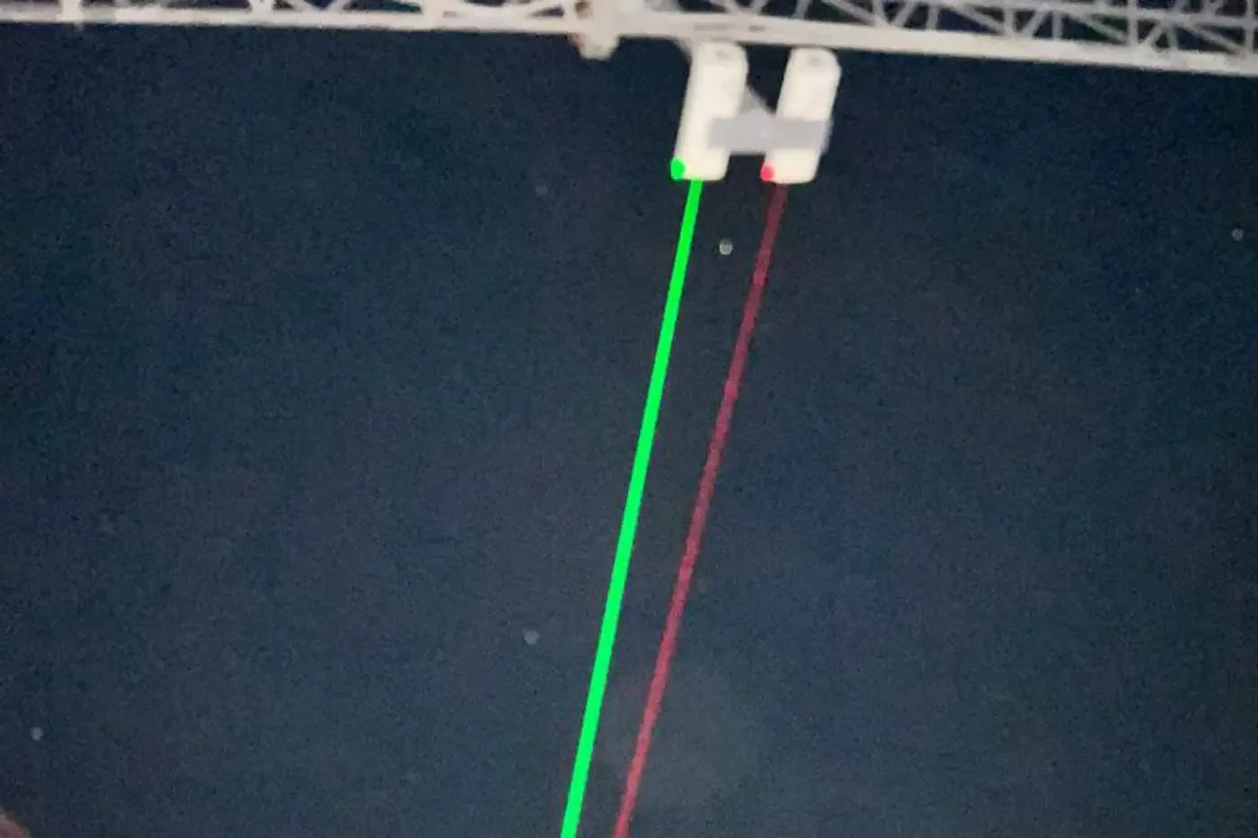 Лазерная подсветка трассы – на М1 начали эксперимент по снижению аварийности