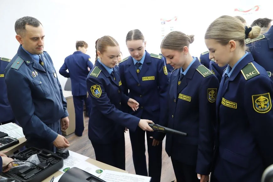 Брестская таможня передала БрГТУ современное досмотровое оборудование для обучения студентов по профилю