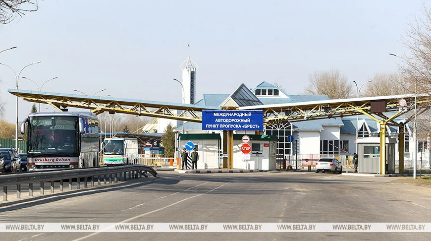Обновленную зону ожидания перед пунктом пропуска «Брест» планируют открыть в апреле. Какой она будет?