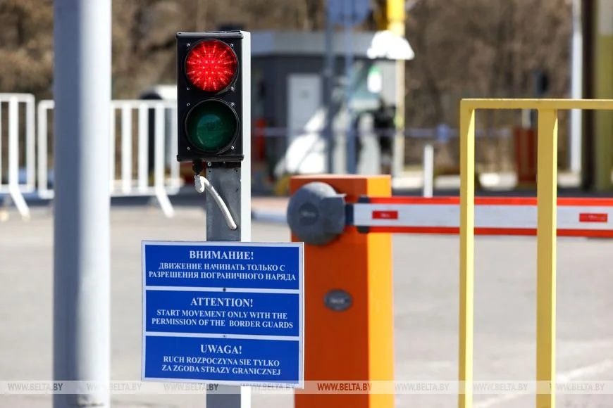 Обновленную зону ожидания перед пунктом пропуска «Брест» планируют открыть в апреле. Какой она будет?