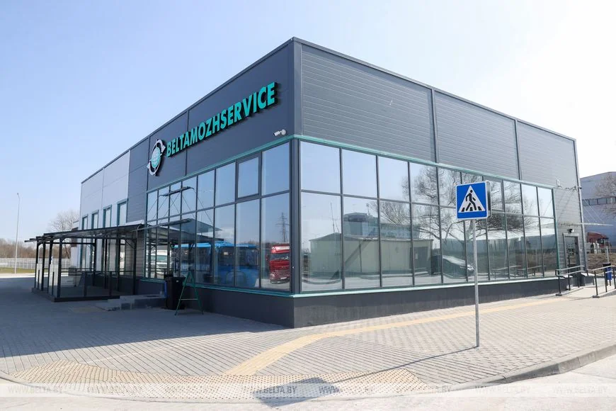 Обновленную зону ожидания перед пунктом пропуска «Брест» планируют открыть в апреле. Какой она будет?