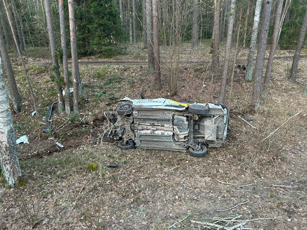 В Ивацевичском районе автомобиль вылетел в кювет и перевернулся