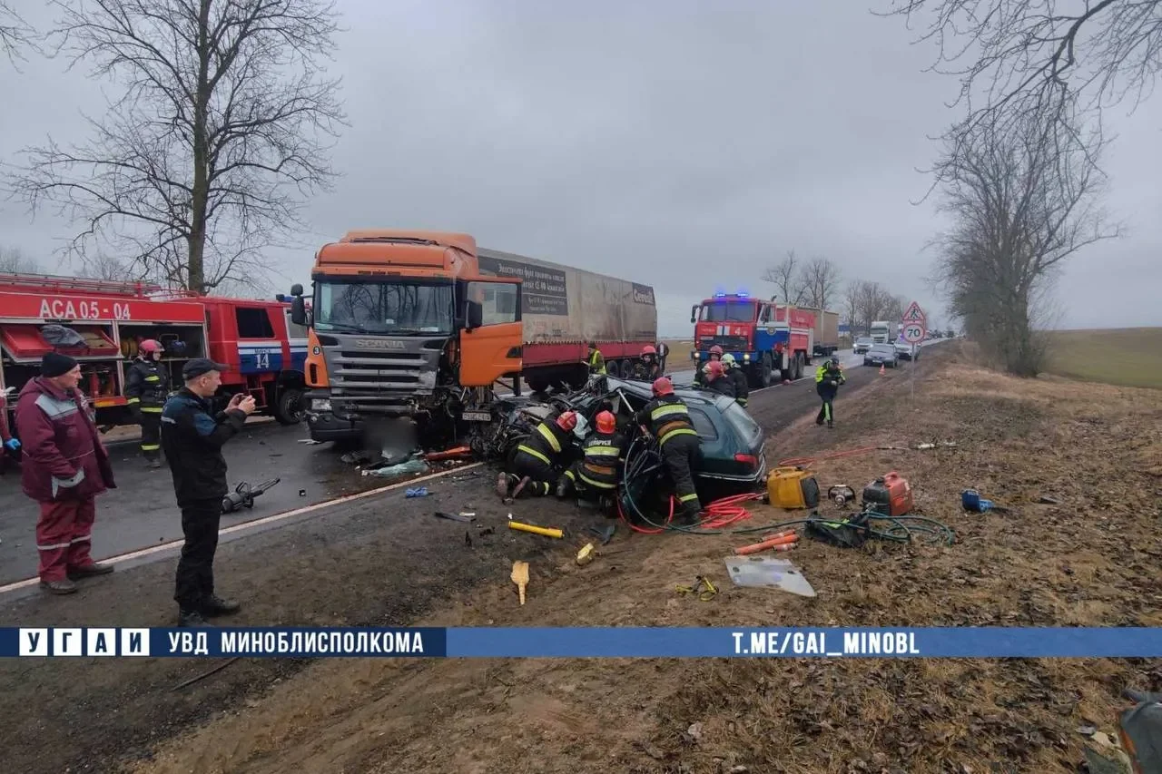 Страшное ДТП в Беларуси: погиб водитель Peugeot