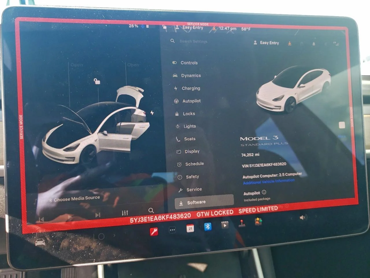 Нашумевшую Tesla американца нашли в Беларуси: показываем, как она выглядит