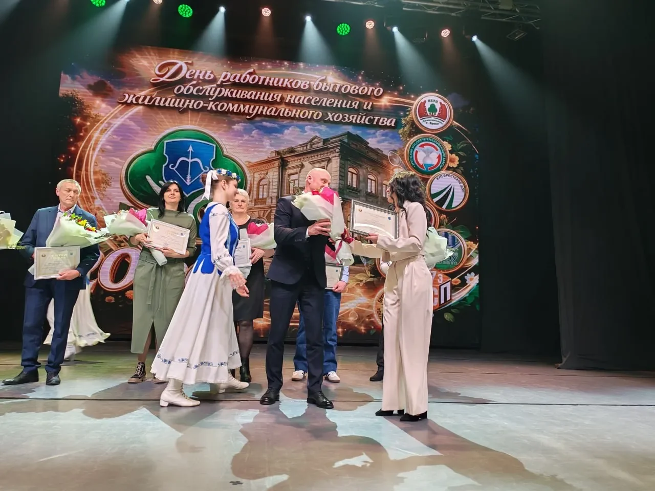 В Бресте чествовали тех, от кого зависит жизнь и ритм нашего города