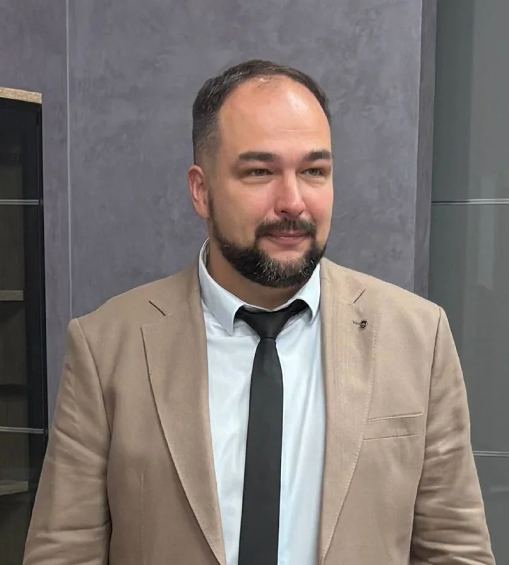 Как сценарист ситкомов стал главным коммунальником Бреста