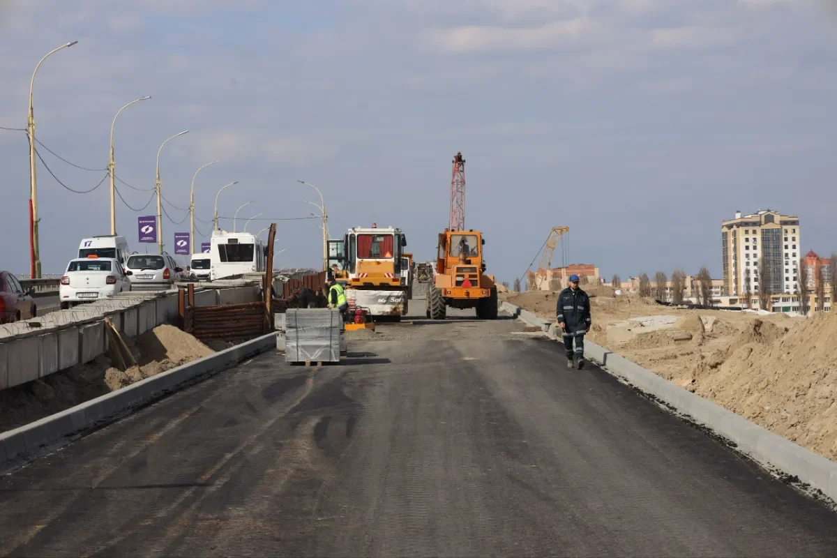 Стало известно, когда сдадут новую ветку моста через Мухавец в центре Бреста