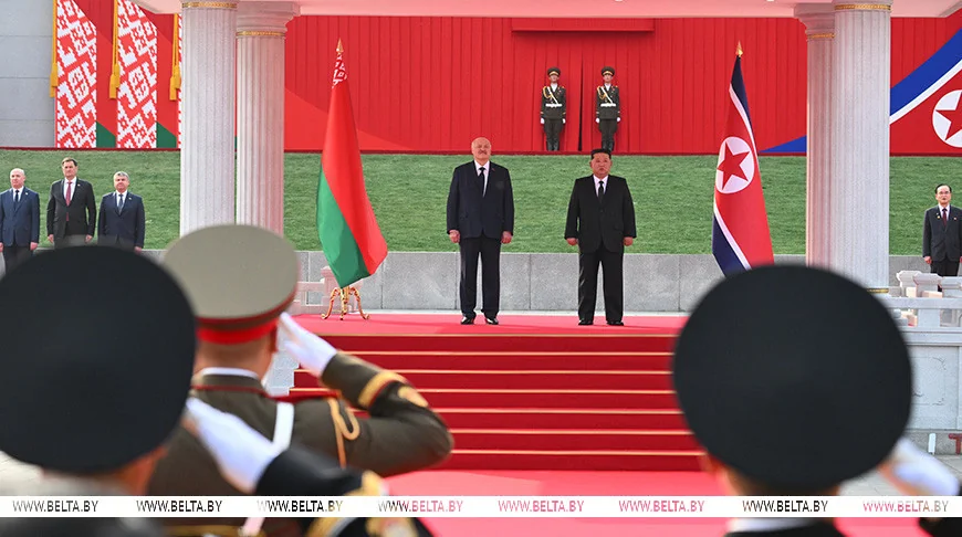 Впервые в истории президент Беларуси находится с официальным визитом в КНДР