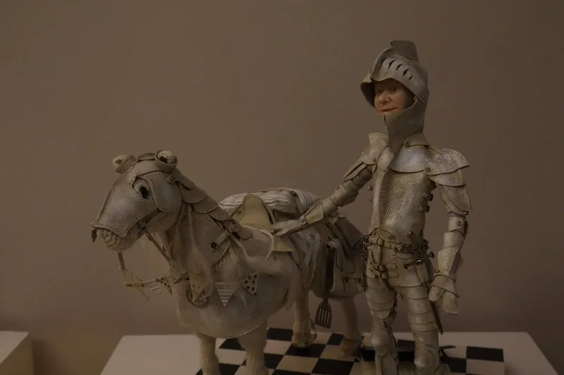 В Бресте открылась выставка кукол по «Алисе в Стране чудес»