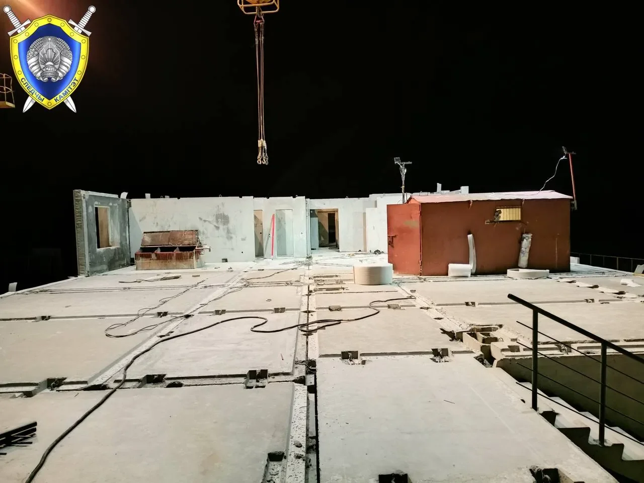 В Брестском районе на строителей обрушилась плита: что известно