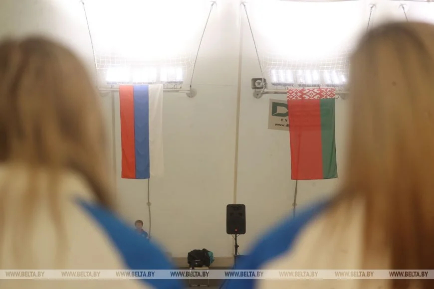 В Бресте впервые проходит международный турнир по футболу среди мам — фоторепортаж