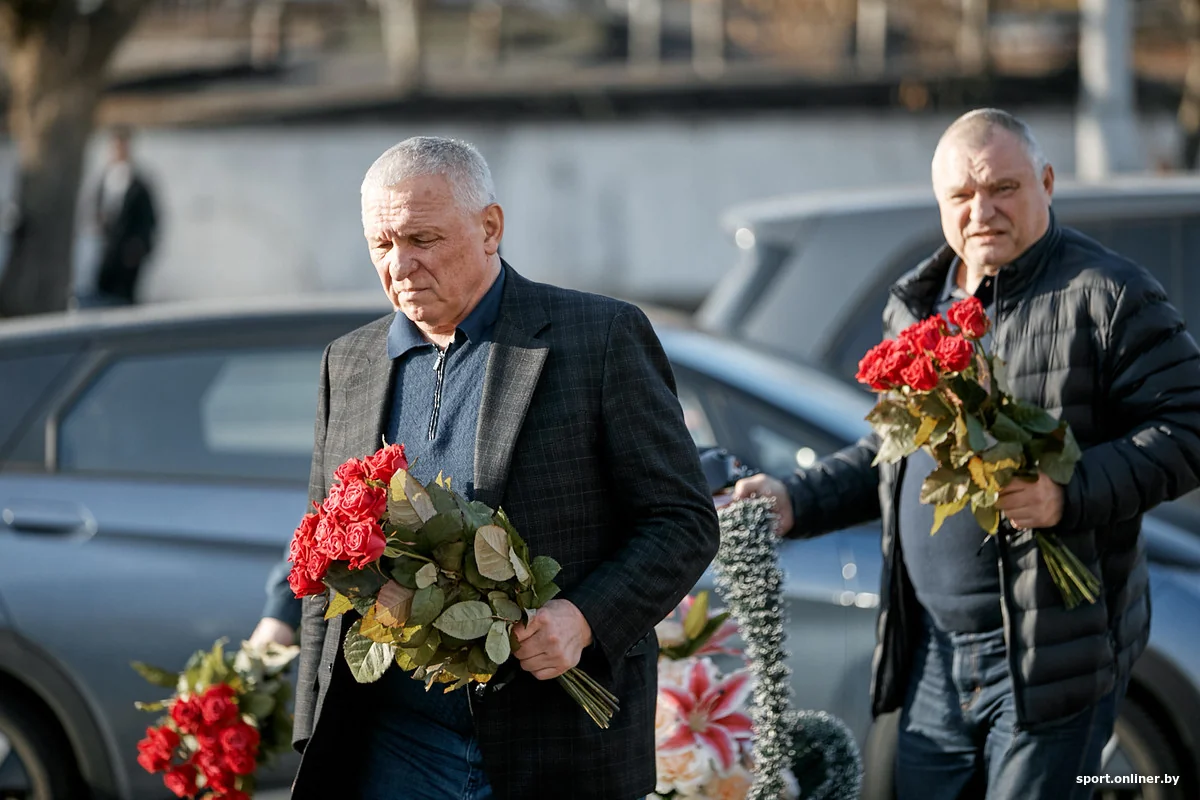 В Беларуси простились с известным гандбольным тренером Эдуардом Кокшаровым