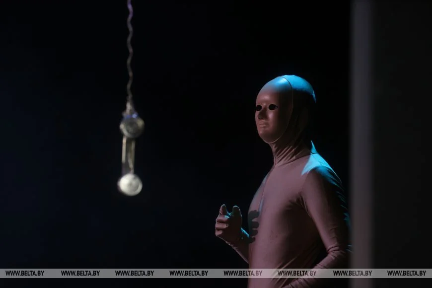 Брестский академический театр драмы представил премьеру «Мудромер»