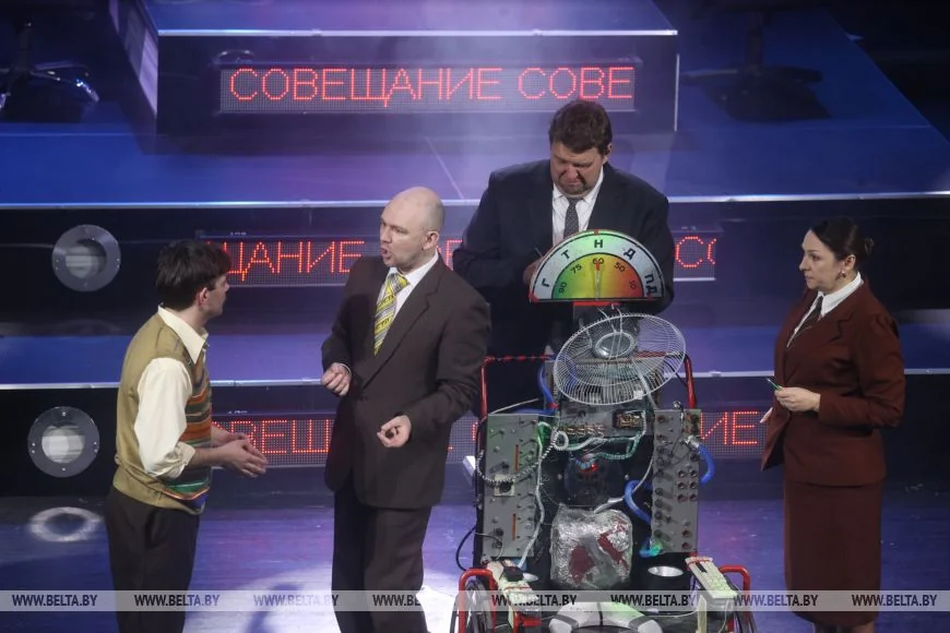 Брестский академический театр драмы представил премьеру «Мудромер»