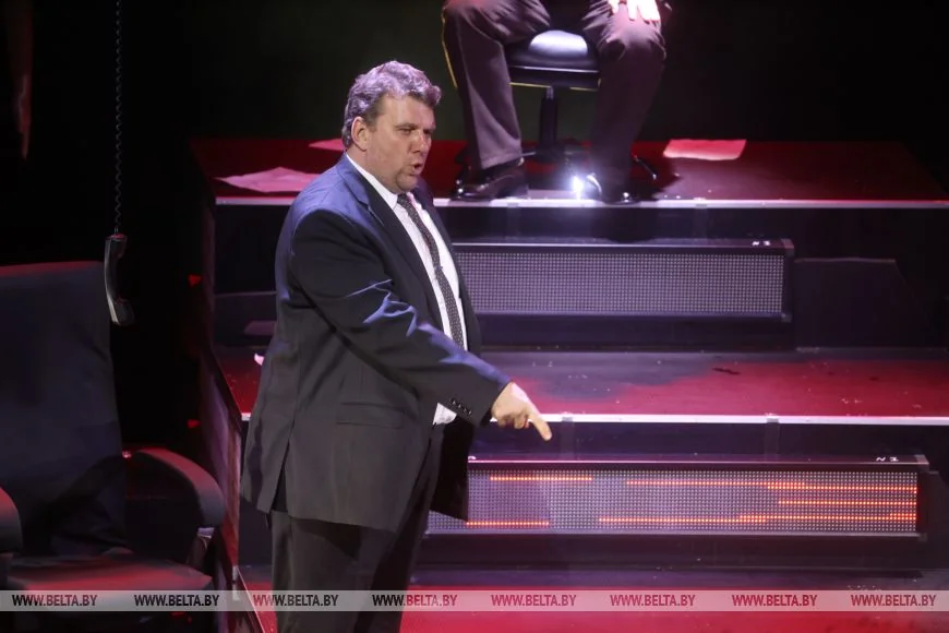 Брестский академический театр драмы представил премьеру «Мудромер»