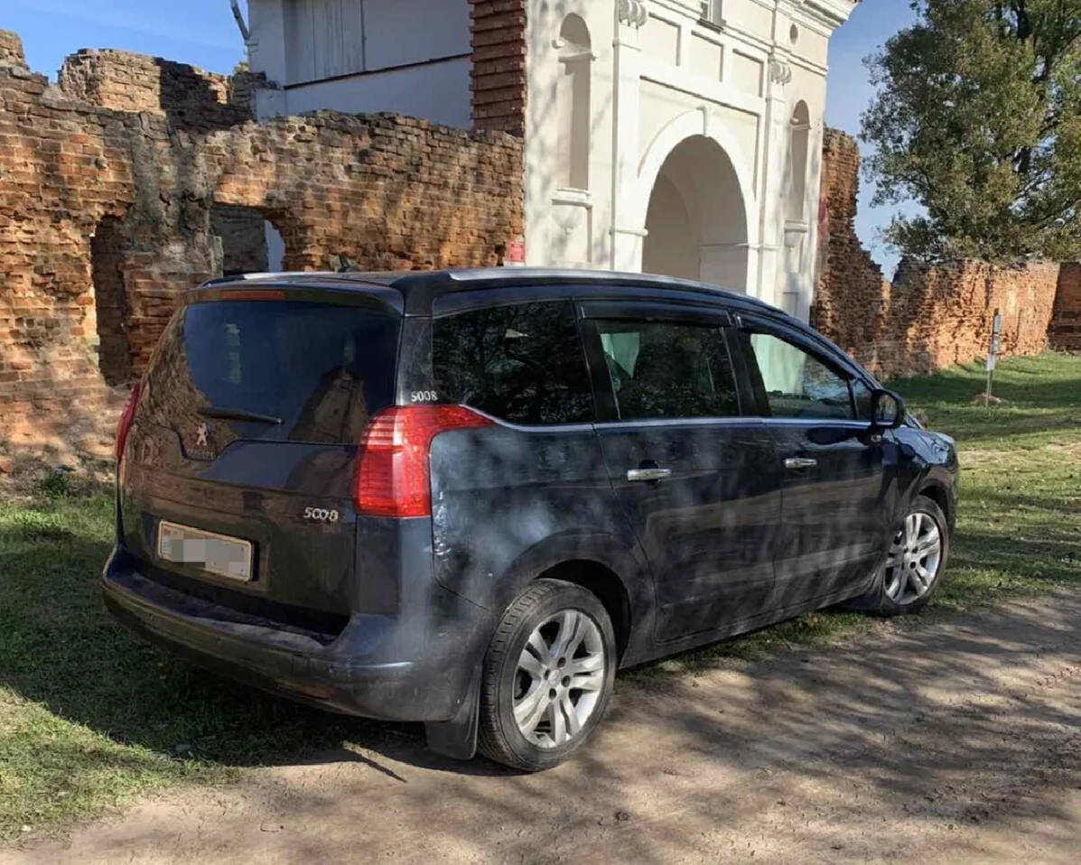 Продал Peugeot и остался ни с чем: история обмана белоруса