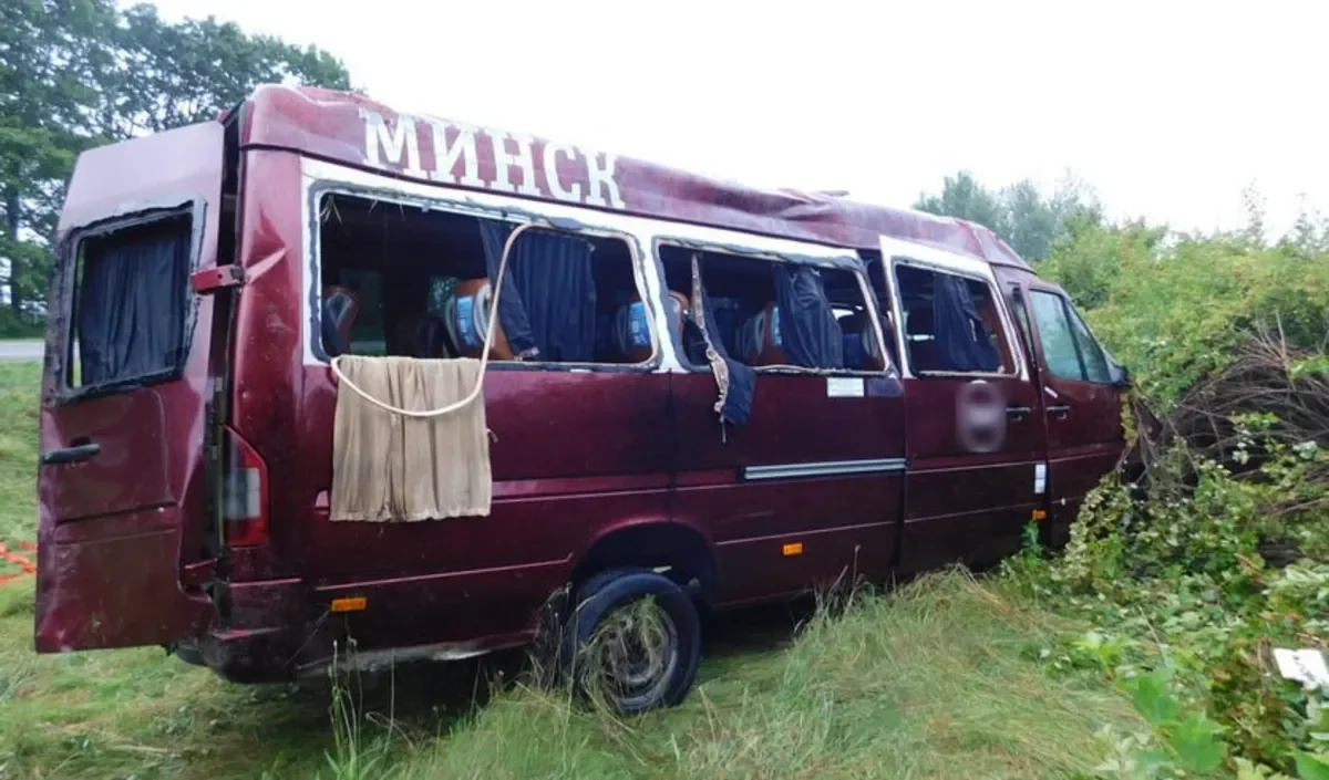 Названы причины аварии с маршруткой в Брестской области