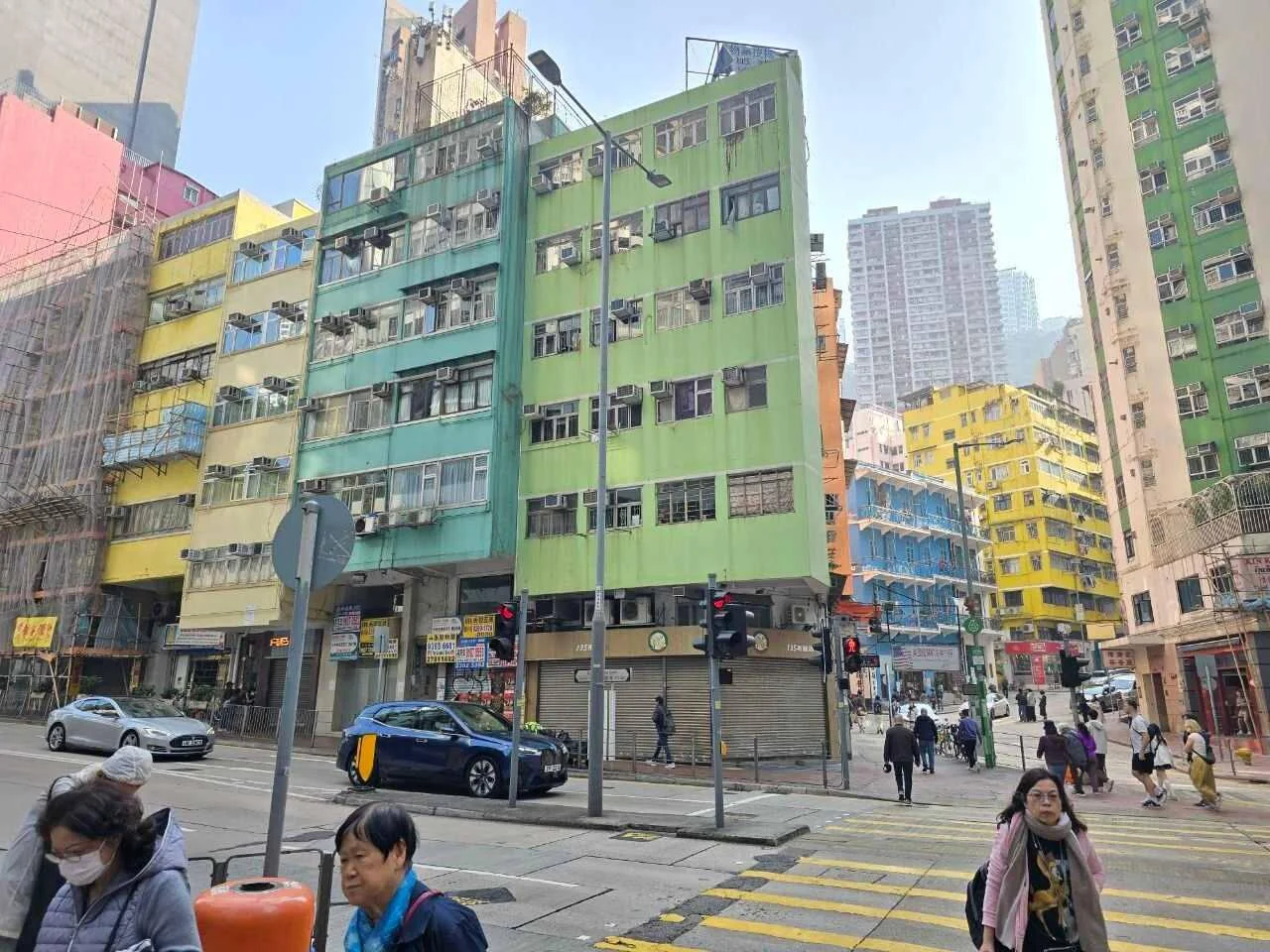 Комната с плесенью за  loading=