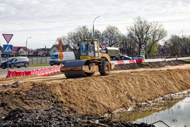 Ради «правильного» перекрестка в Бресте начали откачивать водоем