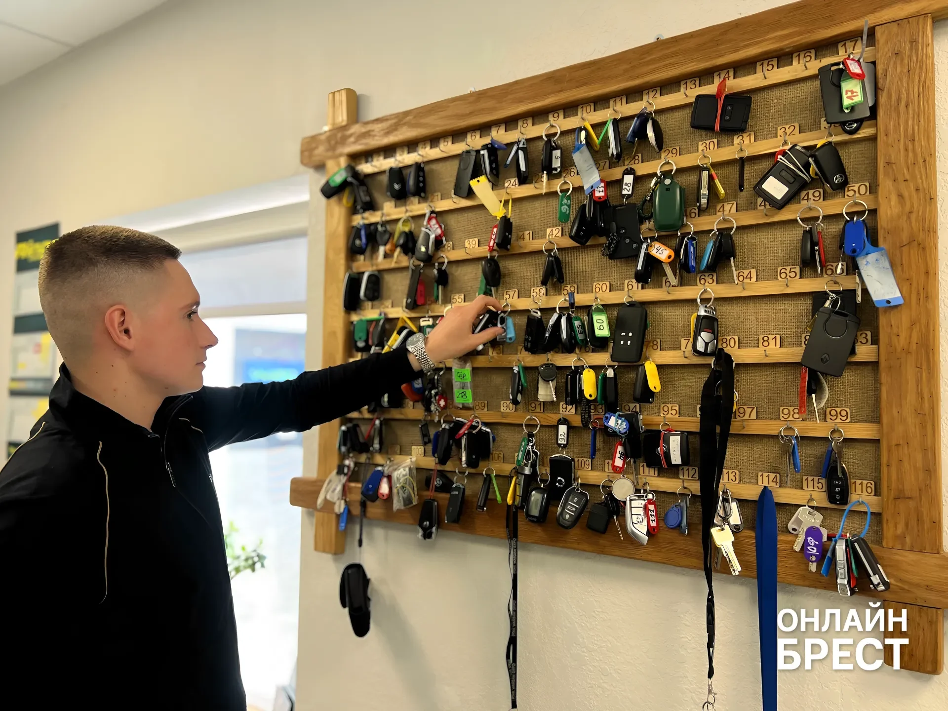 От фейерверков до площадки по продаже и выкупу автомобилей в Бресте. История Владимира