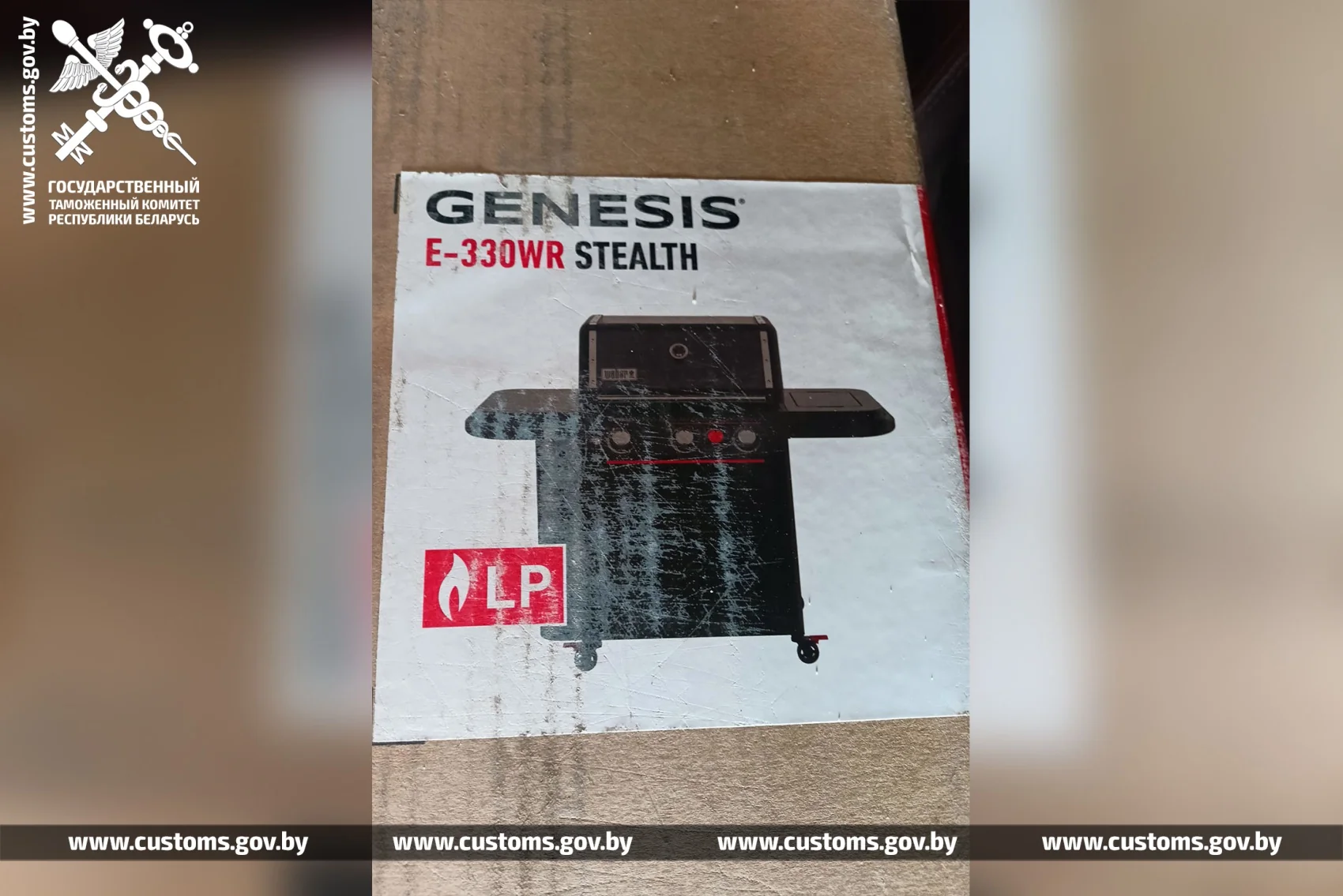 На трассе М1 остановили микроавтобус — внутри нашли товар на 125 тысяч рублей