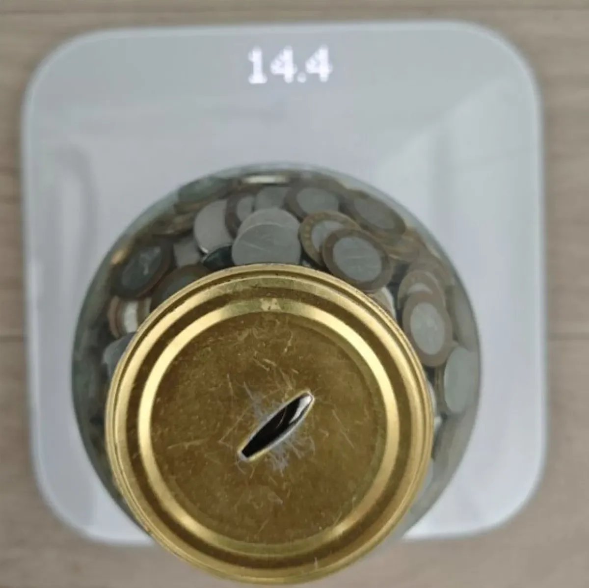 Семья почти 3 года копила монеты в банке — вот какая сумма вышла