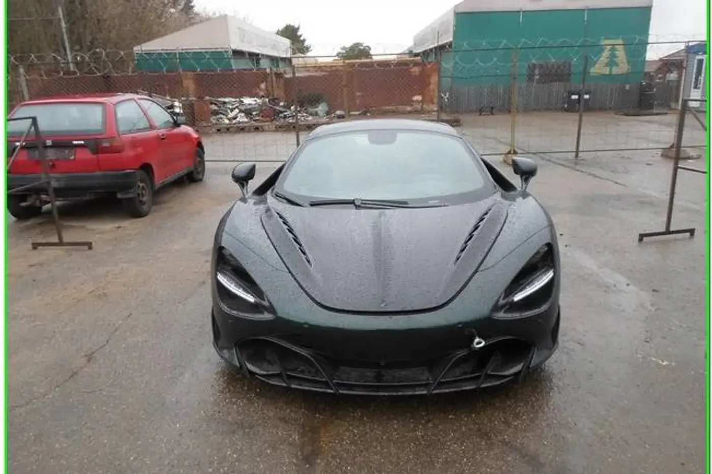 Тот самый McLaren с границы выставили на торги: цена впечатляет