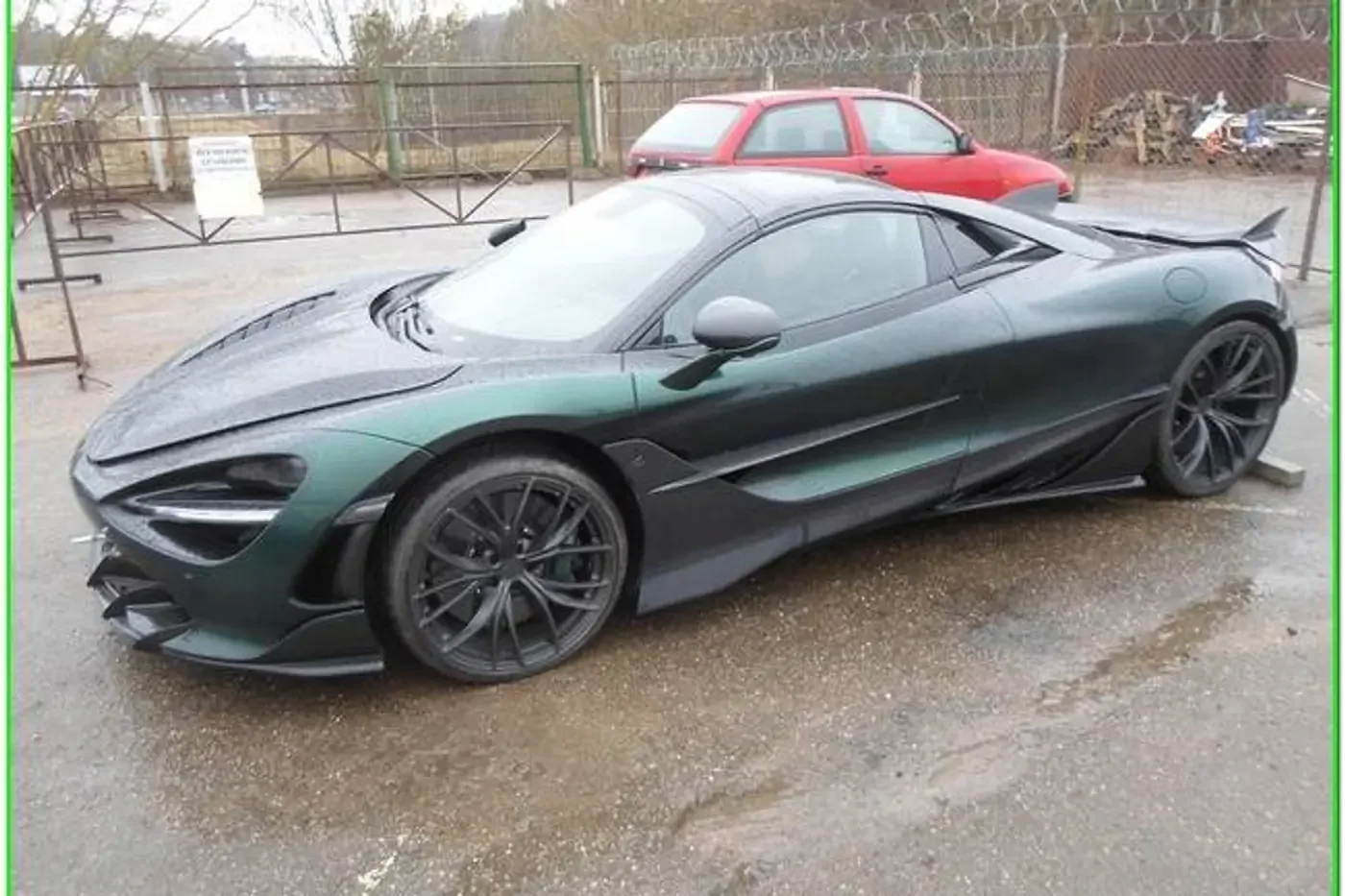 Тот самый McLaren с границы выставили на торги: цена впечатляет