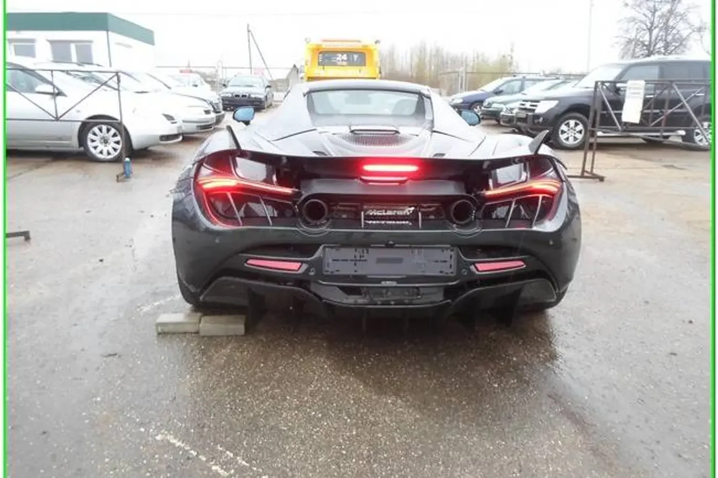 Тот самый McLaren с границы выставили на торги: цена впечатляет