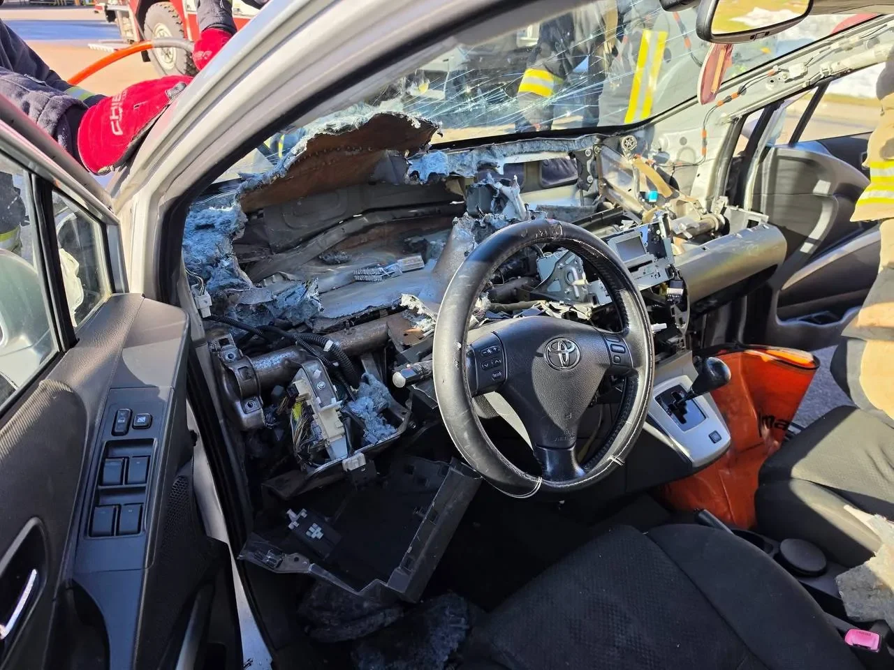 Авто пришлось разрезать, чтобы достать спрятанное — что нашли внутри