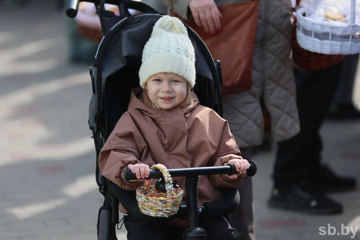 Православные Бреста отмечают Великую субботу — фоторепортаж